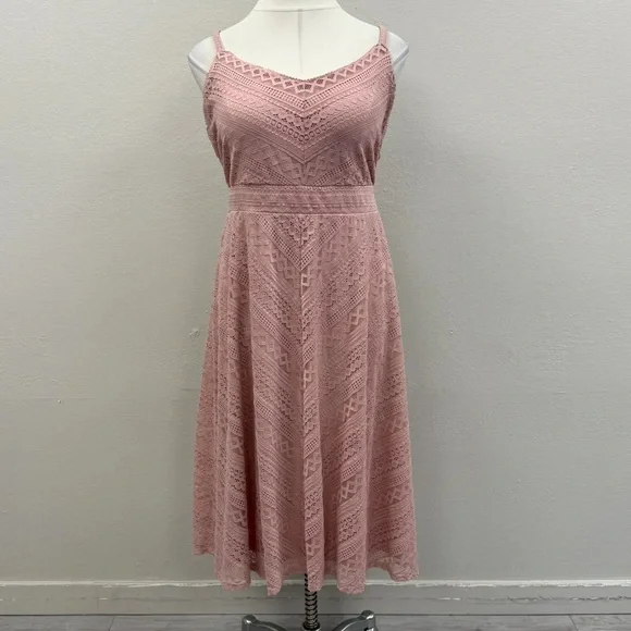 Torrid Pale Mauve Midi Lace Skater Dress - New - Size 26 (4) - Picture 3 of 5
